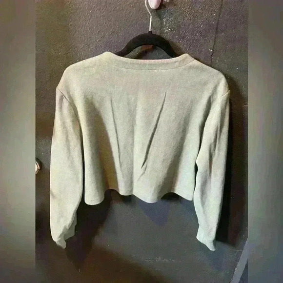 Women’s 4th & Reckless Sage Green Kennedy Button Up Crop Sweater Large - Picture 4 of 4